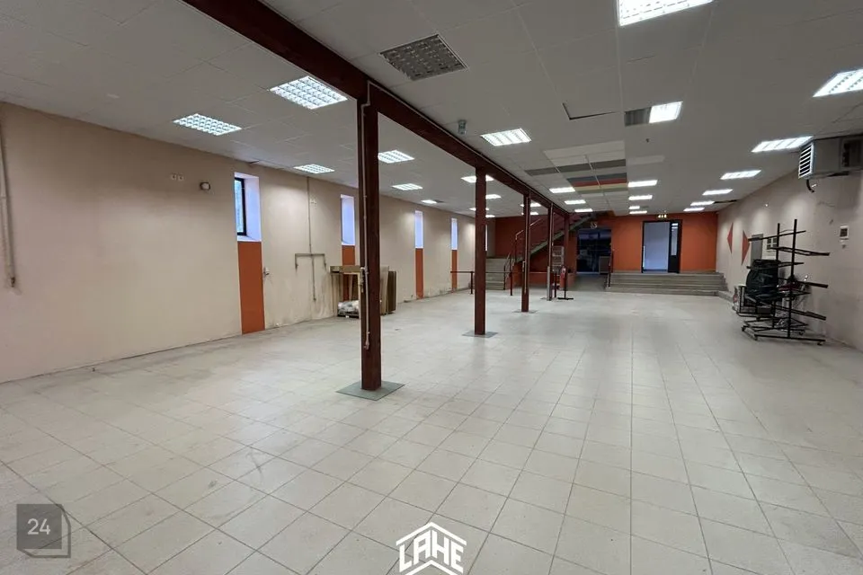 545 m² Äripind  -  Valga vald, Valga linn