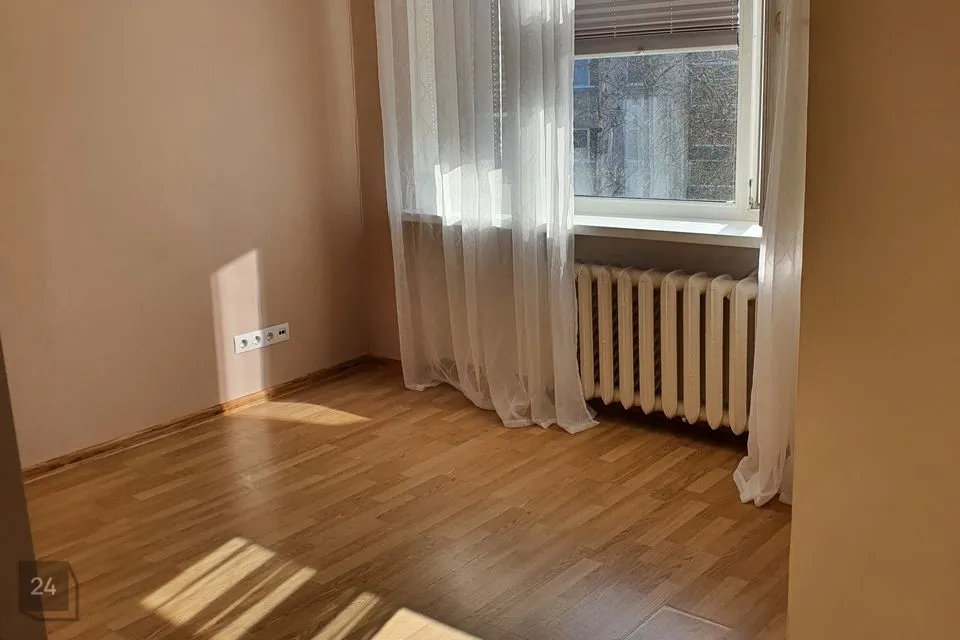 2-toaline Korter  -  Kohtla-Järve linn, Järve linnaosa