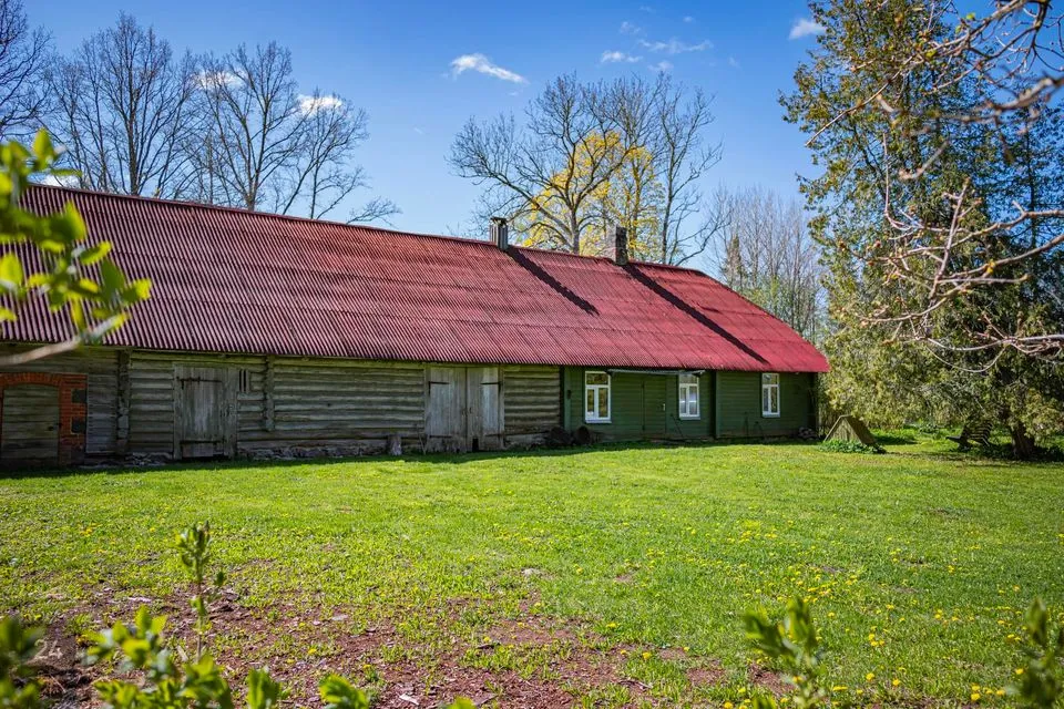 4-toaline Maja  -  Põhja-Sakala vald, Vihi küla