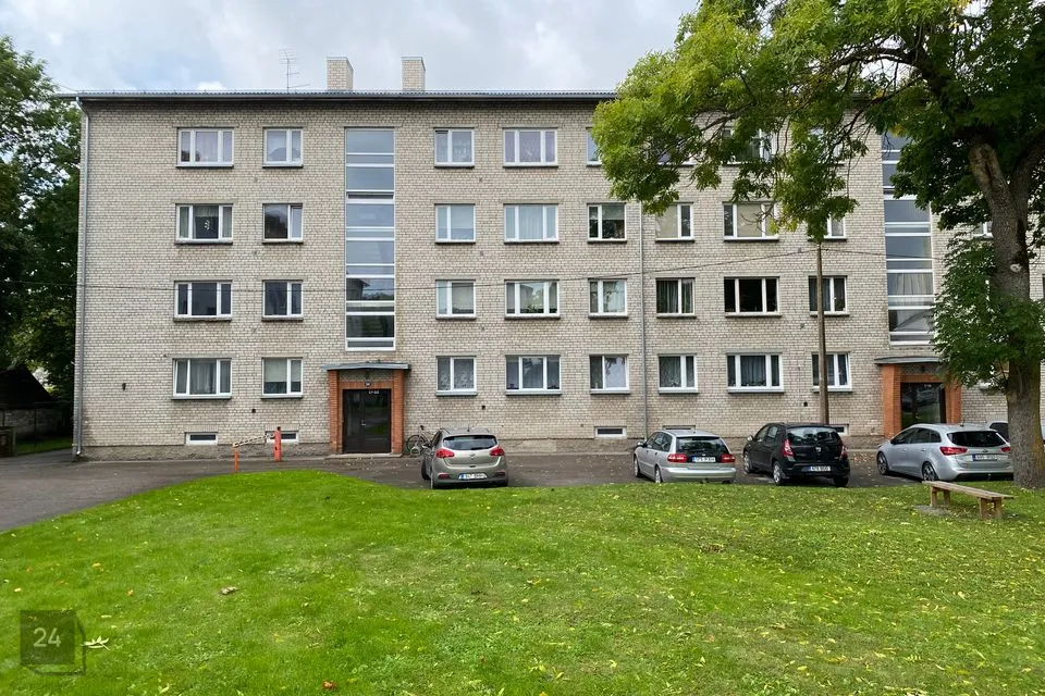 2-toaline Korter  -  Saaremaa vald, Kuressaare linn