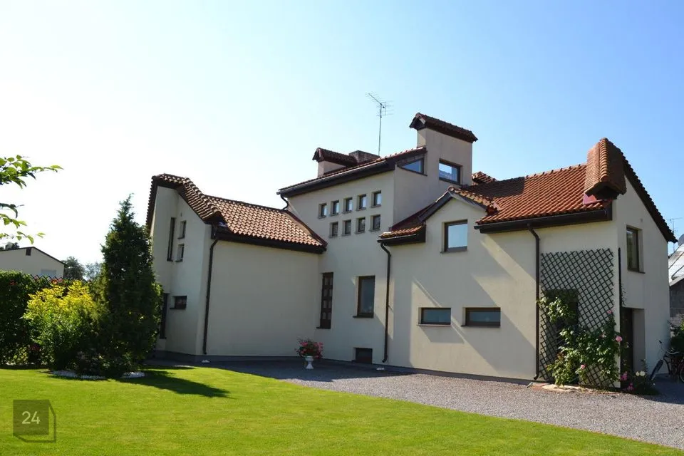 5-toaline Maja - Saaremaa vald, Kuressaare linn