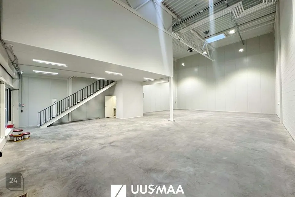 Mitme sihtotstarbega, 270 m² Äripind  -  Tallinn, Lasnamäe linnaosa
