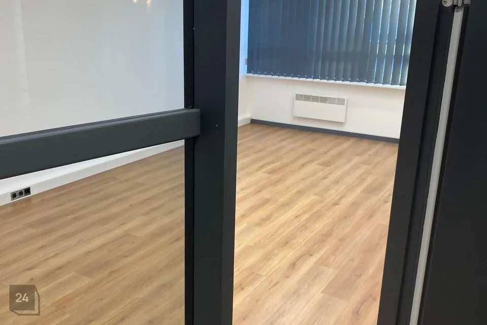 Büroo või Teenindus, 111 m² Äripind  -  Tallinn, Lasnamäe linnaosa