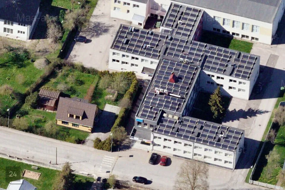 Büroo või Teenindus, 63 m² Äripind  -  Saaremaa vald, Kuressaare linn