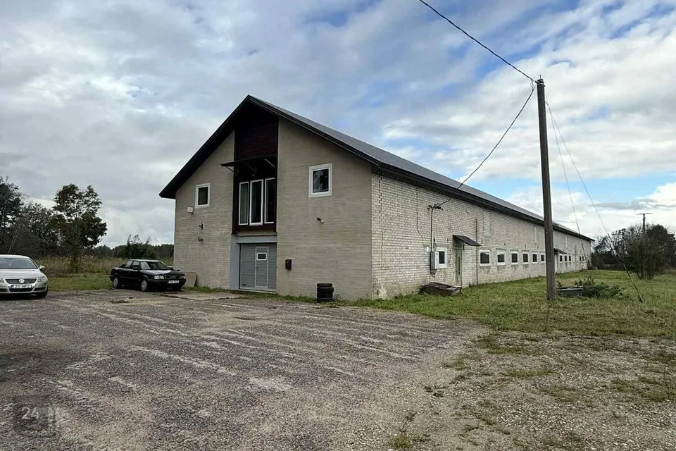 1821 m² Äripind  -  Viljandi vald, Pinska küla