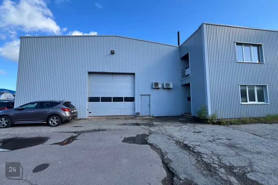 Tootmine, 890 m² Äripind  -  Tallinn, Lasnamäe linnaosa