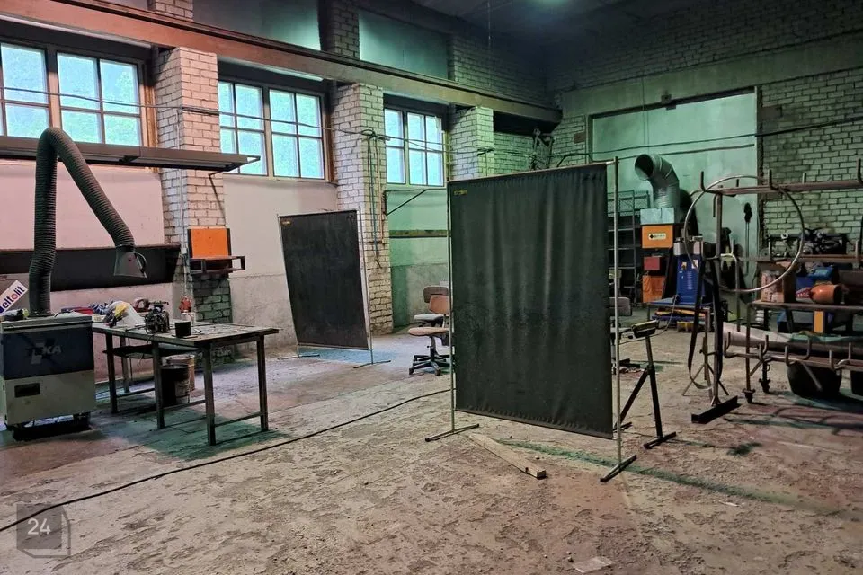 Tootmine või Ladu, 310 m² Äripind  -  Saaremaa vald, Valjala alevik - foto 2