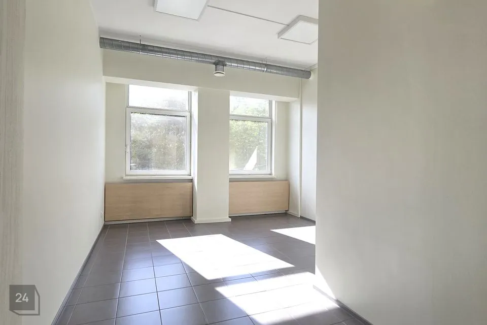 Büroo, 18 m² Äripind  -  Tallinn, Kristiine linnaosa - foto 2