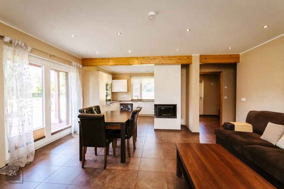 6-toaline Maja - Haapsalu linn, Suure-Ahli küla - foto 4