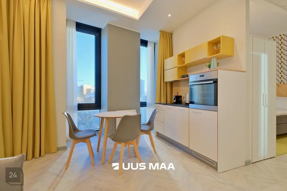 1370 m² Бизнес-площадь в Tallinn, Kesklinna linnaosa