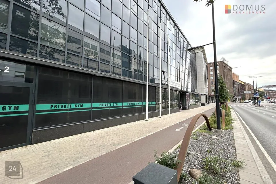 Kaubandus või Teenindus, 152 m² Äripind  -  Tallinn, Kesklinna linnaosa