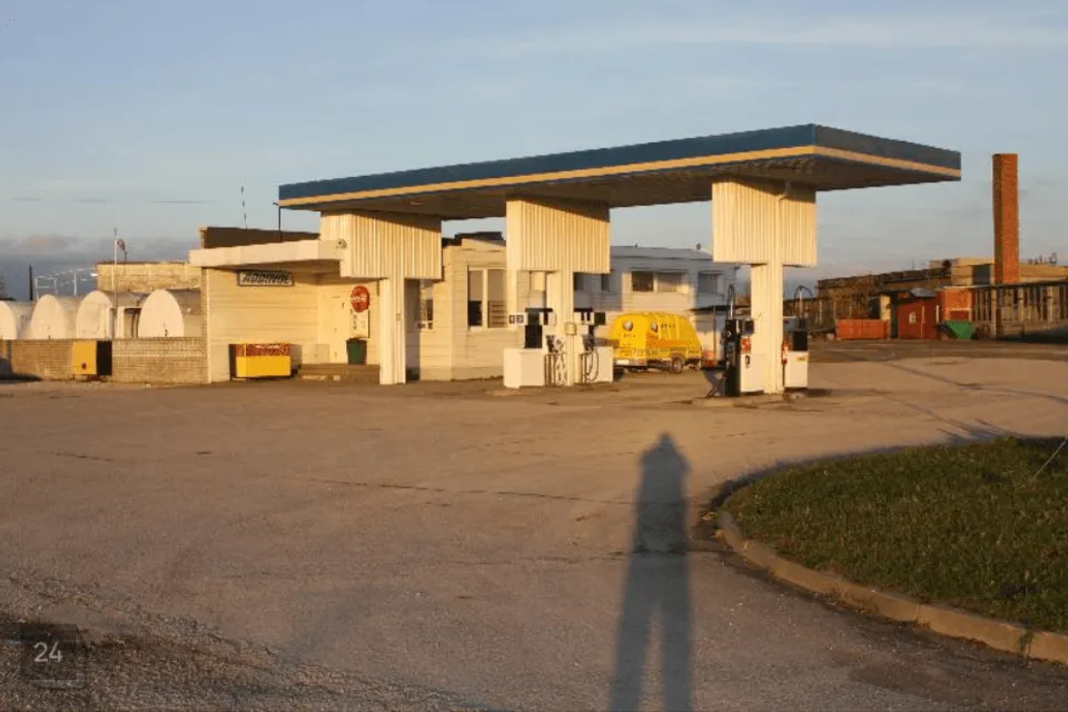 Teenindus või Kaubandus, 90 m² Äripind  -  Viru-Nigula vald, Viru-Nigula alevik