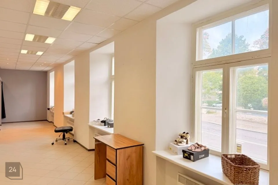 Mitme sihtotstarbega, 62 m² Äripind - Saaremaa vald, Kuressaare linn - foto 5