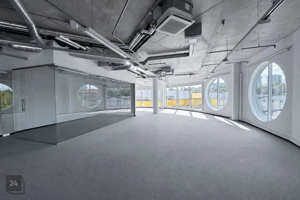 228 m² Бизнес-площадь в Tallinn, Kesklinna linnaosa