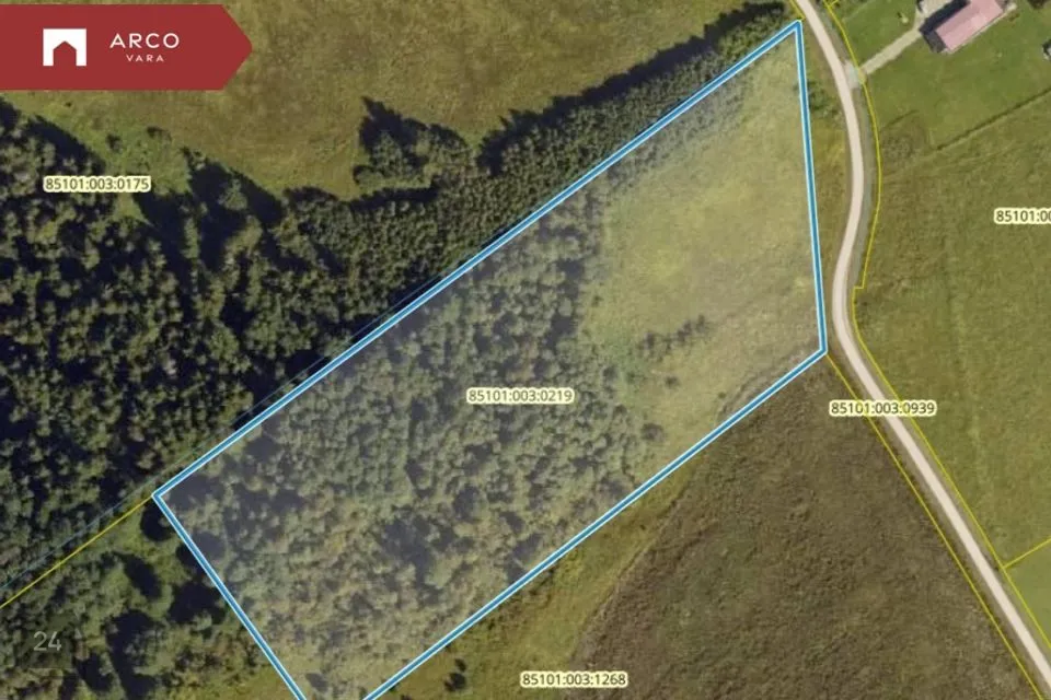 Elamumaa, 19998 m² Maa  -  Narva-Jõesuu linn, Peeterristi küla