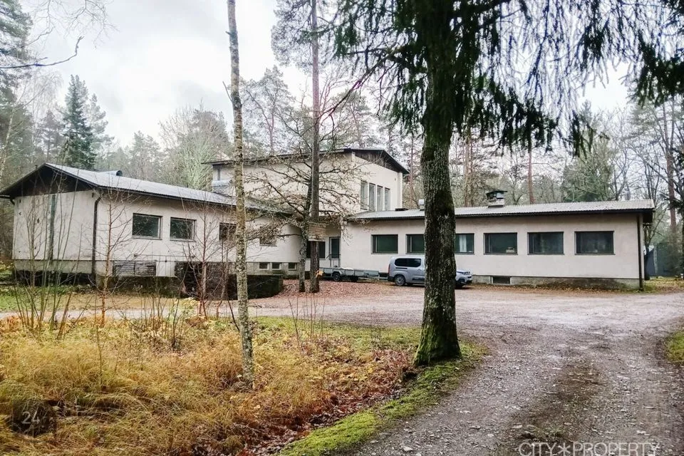 700 m² Maja  -  Lääne-Nigula vald, Koluvere küla - foto 2