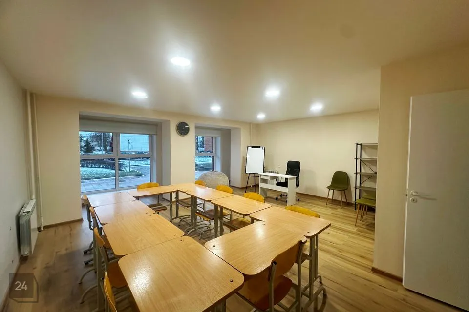 Обслуживание, 49 m² Бизнес-площадь в Sillamäe linn