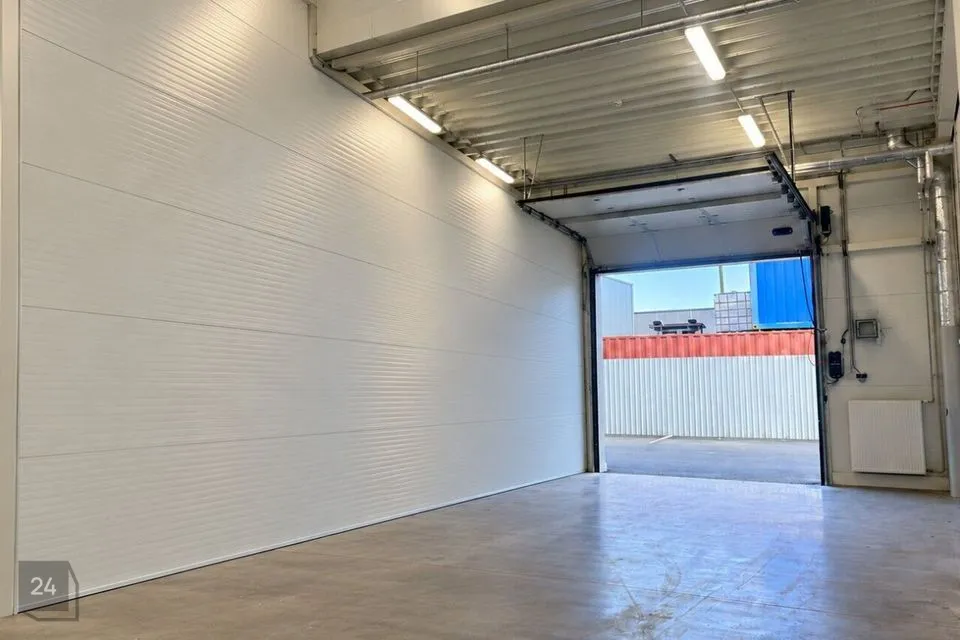 Ladu või Tootmine, 71 m² Äripind  -  Tallinn, Mustamäe linnaosa