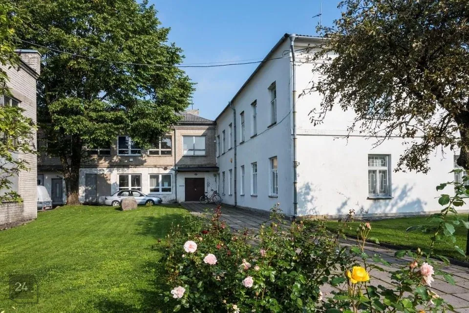 Büroo või Teenindus, 164 m² Äripind  -  Saaremaa vald, Kuressaare linn