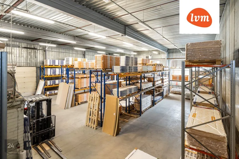 Ladu, 400 m² Äripind  -  Tartu linn, Tartu linn