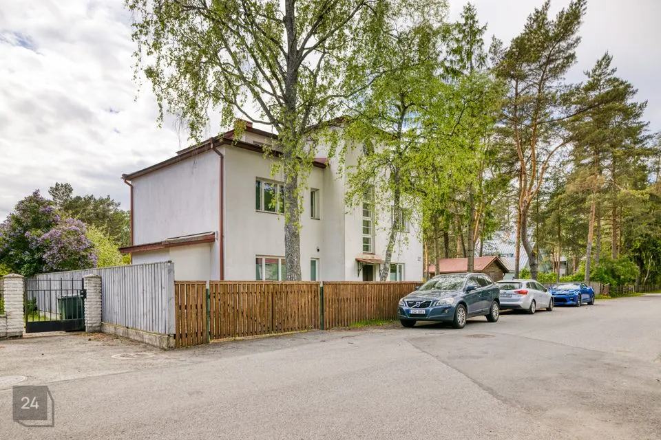 Двухквартирный дом, 5-комнатная часть дома в Tallinn, Nõmme linnaosa - фото 4