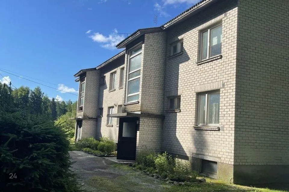 2-toaline Korter  -  Hiiumaa vald, Lauka küla