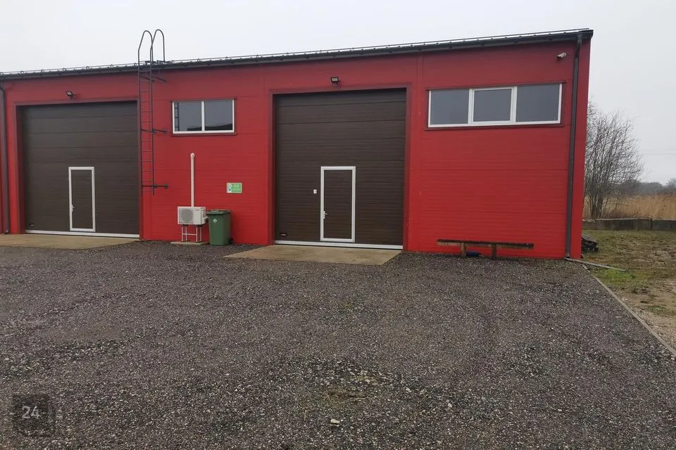 Склад или Производство, 300 m² Бизнес-площадь в Saaremaa vald, Nasva alevik
