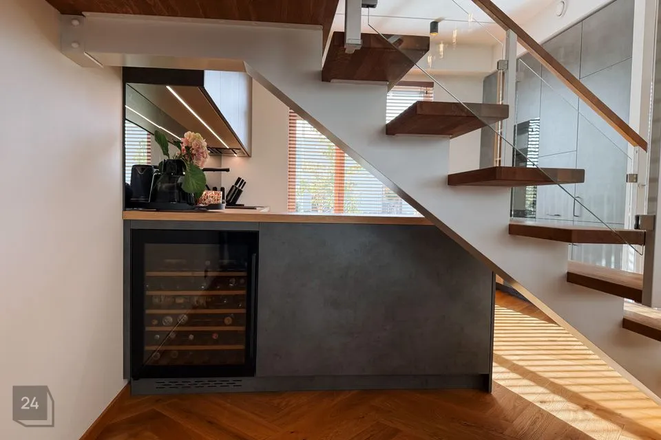 Ridaelamu boks, 4-toaline Majaosa  -  Tallinn, Haabersti linnaosa - foto 4