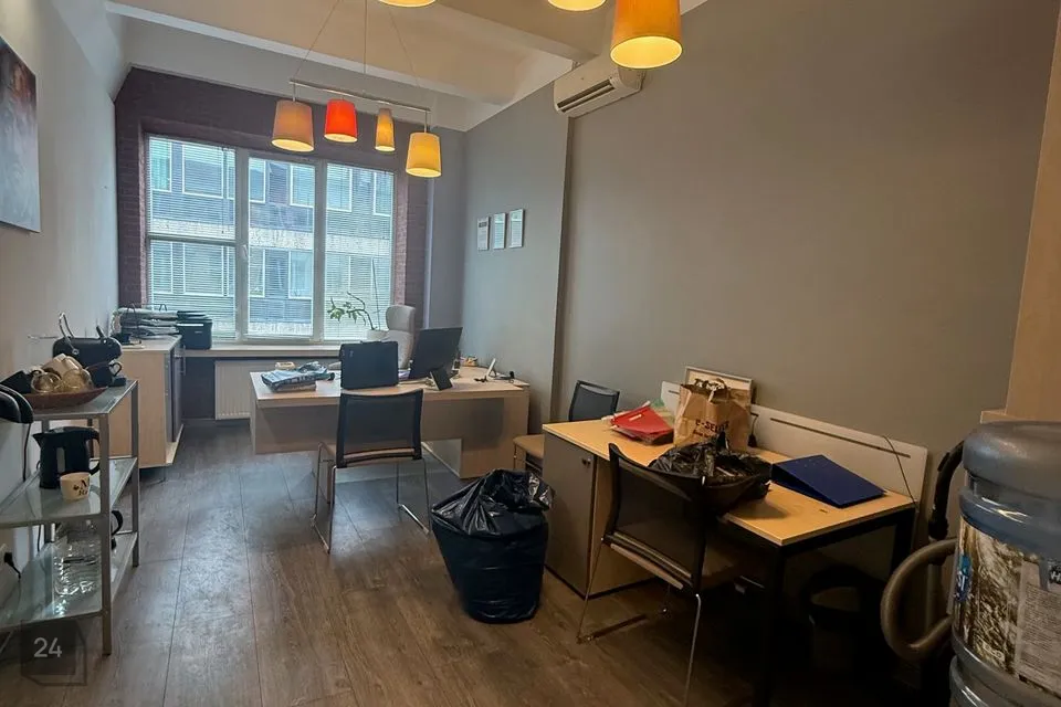 Büroo või Teenindus, 17 m² Äripind  -  Tallinn, Põhja-Tallinna linnaosa