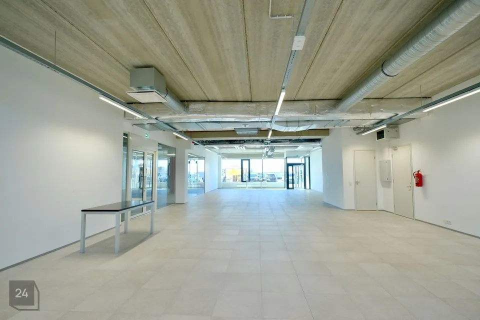 Многоцелевое, 183 m² Бизнес-площадь в Tallinn, Kristiine linnaosa