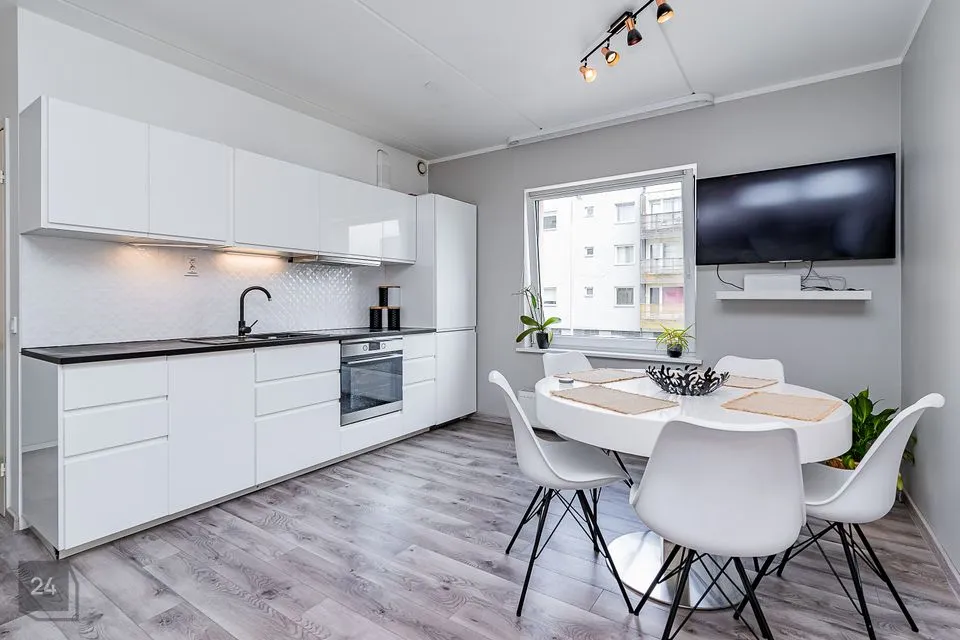 2-toaline Korter  -  Tallinn, Lasnamäe linnaosa