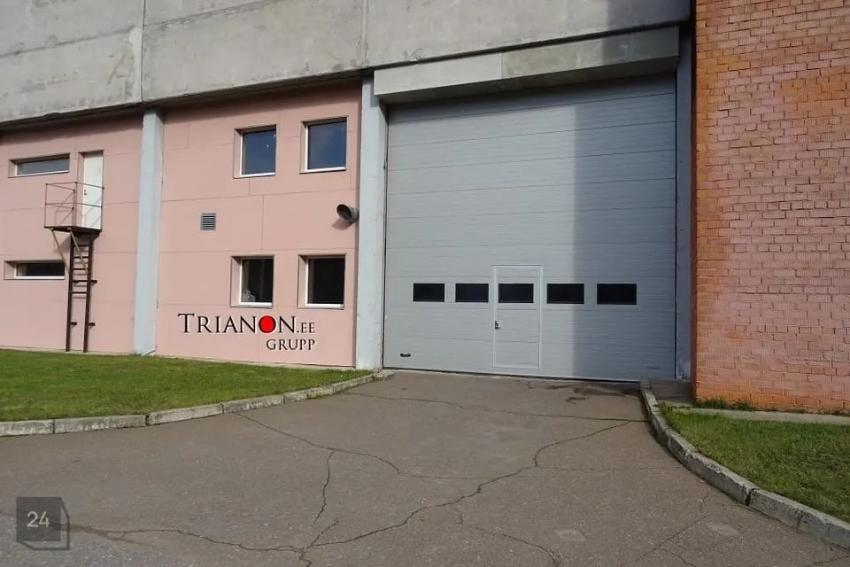 Ladu või Tootmine, 1900 m² Äripind  -  Narva linn