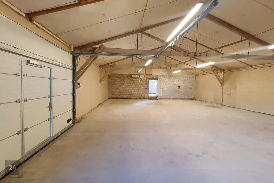 Mitme sihtotstarbega, 194 m² Äripind  -  Rakvere vald, Tõrma küla