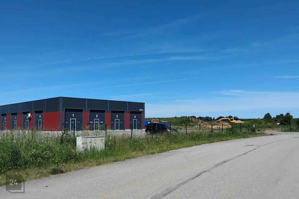 Ladu, 22 m² Äripind  -  Kambja vald, Reola küla - foto 2