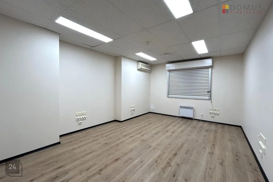 Бюро или Склад, 129 m² Бизнес-площадь в Tallinn, Mustamäe linnaosa