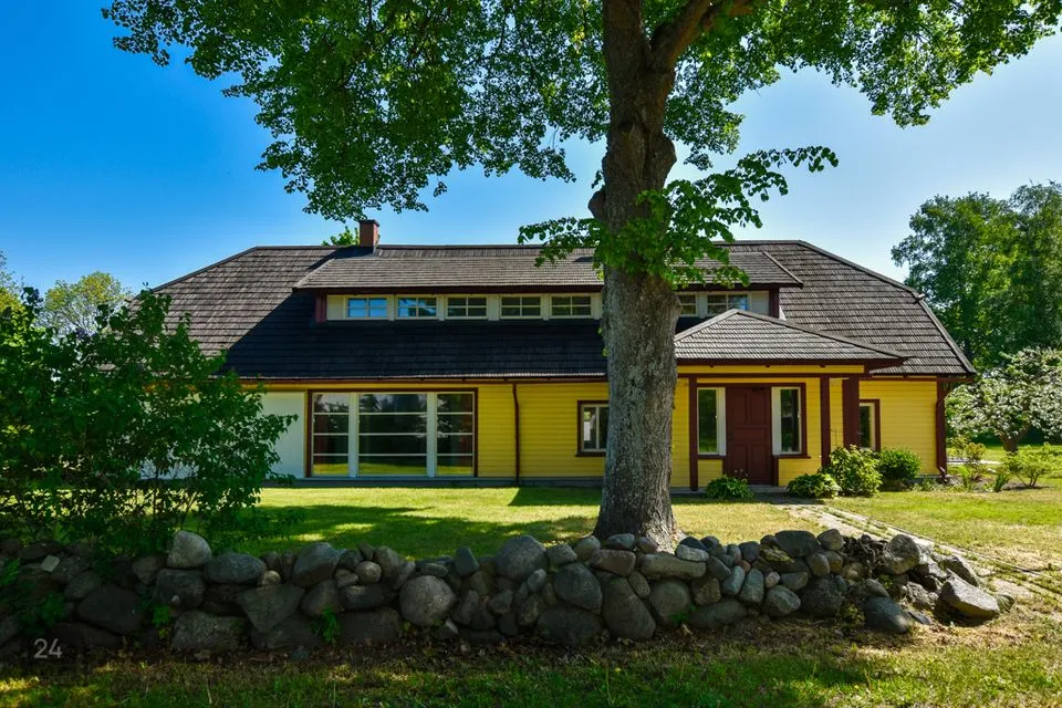 9-toaline Maja  -  Kihnu vald, Sääre küla