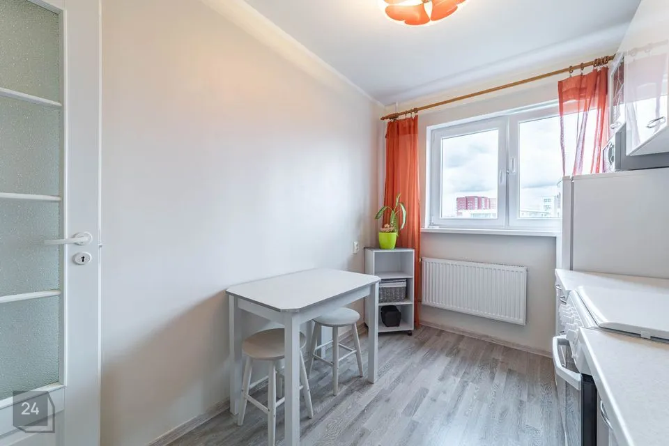 2-toaline Korter  -  Tallinn, Mustamäe linnaosa - foto 2