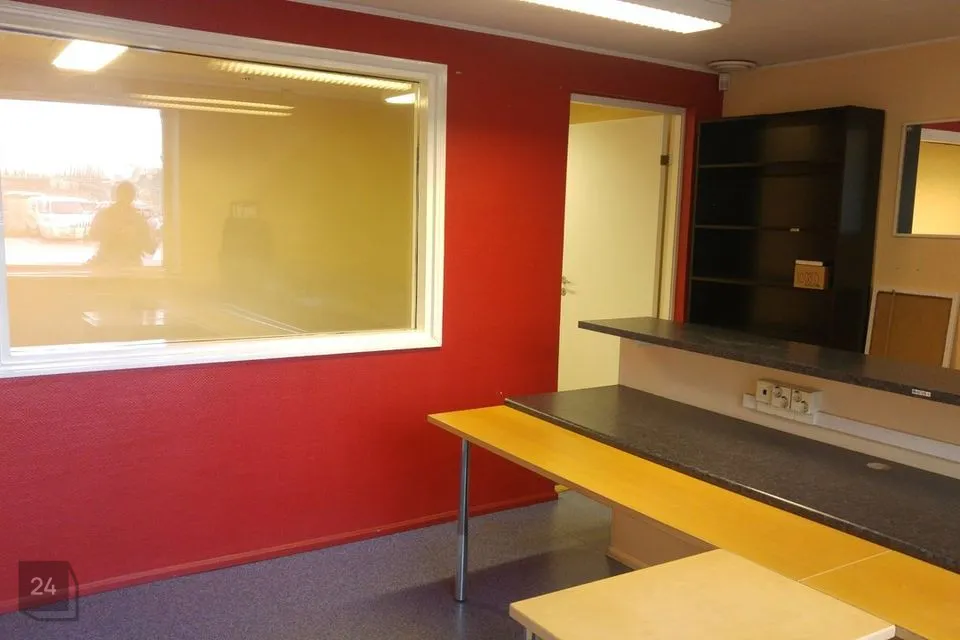 25 m² Äripind  -  Tallinn, Mustamäe linnaosa - foto 2