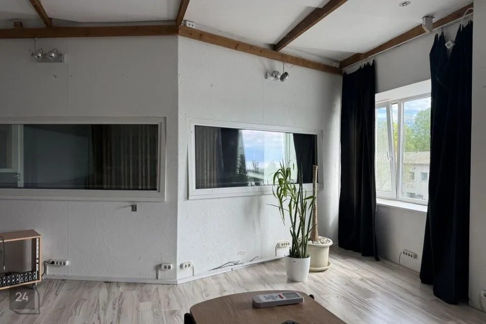 100 m² Äripind  -  Tallinn, Kesklinna linnaosa
