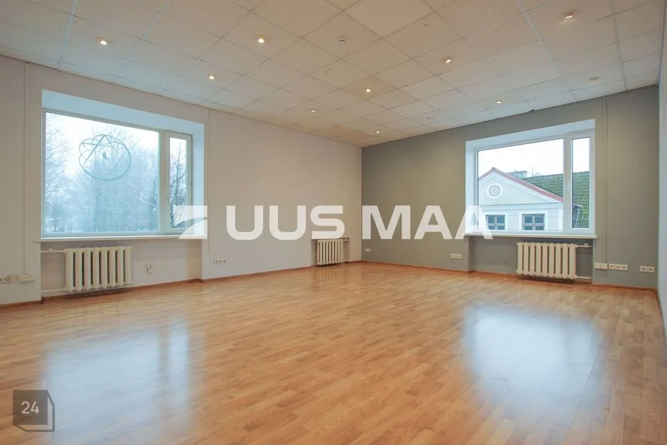 Бюро, 40 m² Бизнес-площадь в Pärnu linn, Pärnu linn