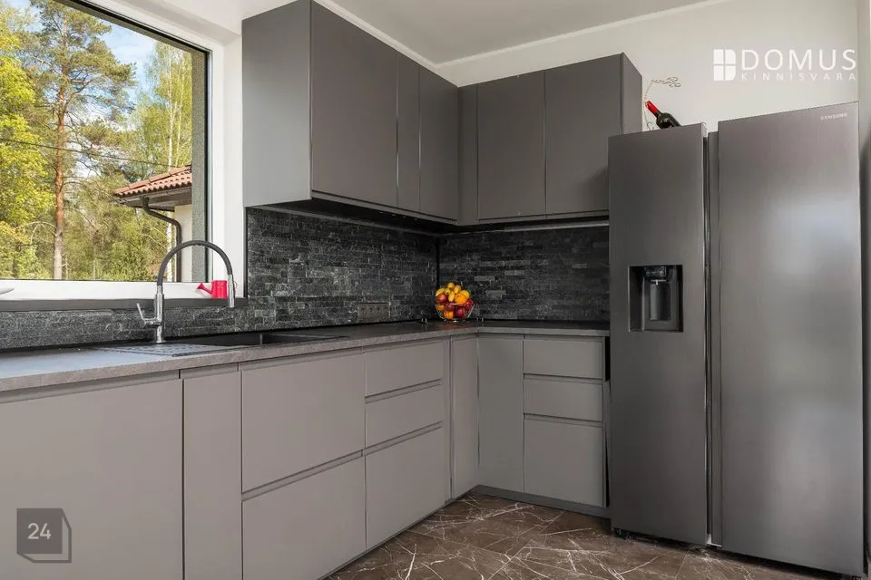 5-toaline Maja  -  Pärnu linn, Silla küla - foto 2