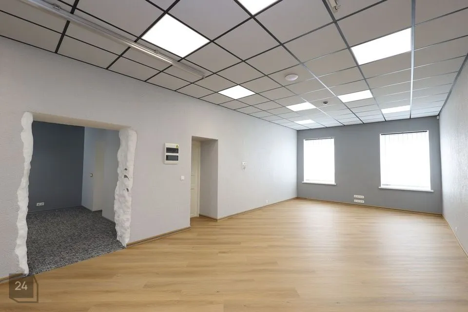 83 m² Бизнес-площадь в Rakvere linn