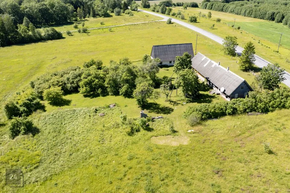 5-toaline Maja  -  Saaremaa vald, Kangrusselja küla