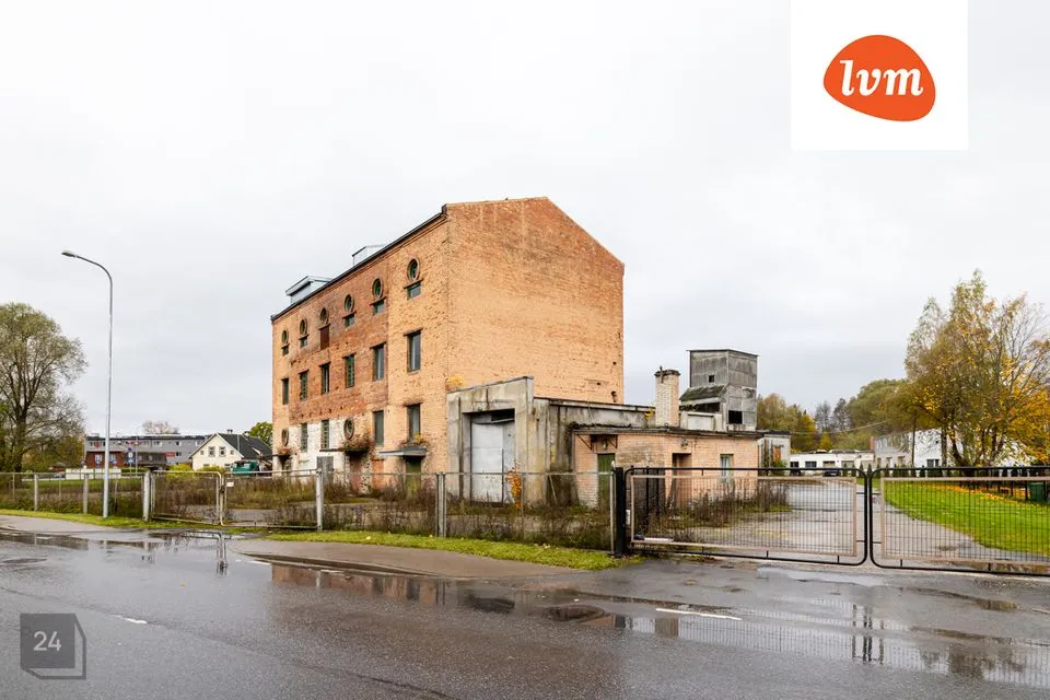 2571 m² Äripind  -  Rapla vald, Rapla linn