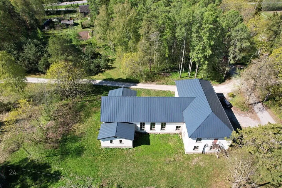 571 m² house in Muhu vald, Hellamaa küla - photo 4