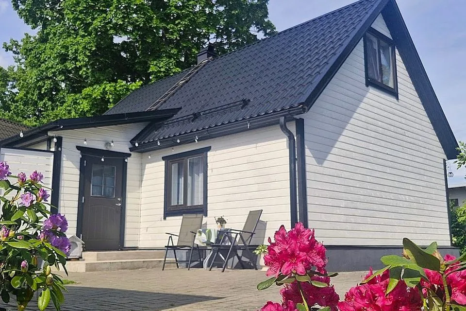 4-toaline Maja  -  Saaremaa vald, Kuressaare linn