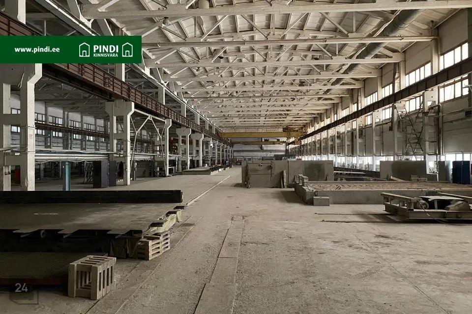 Warehouse or Manufacture, 9450 m² business in Tallinn, Lasnamäe linnaosa - photo 2
