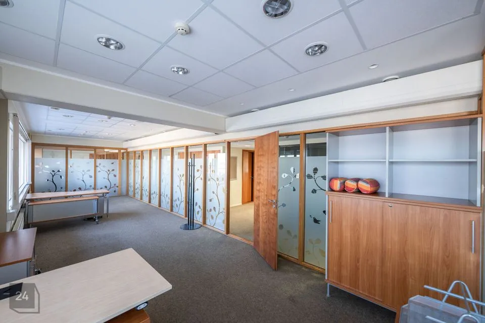 975 m² Äripind  -  Tallinn, Kesklinna linnaosa - foto 2