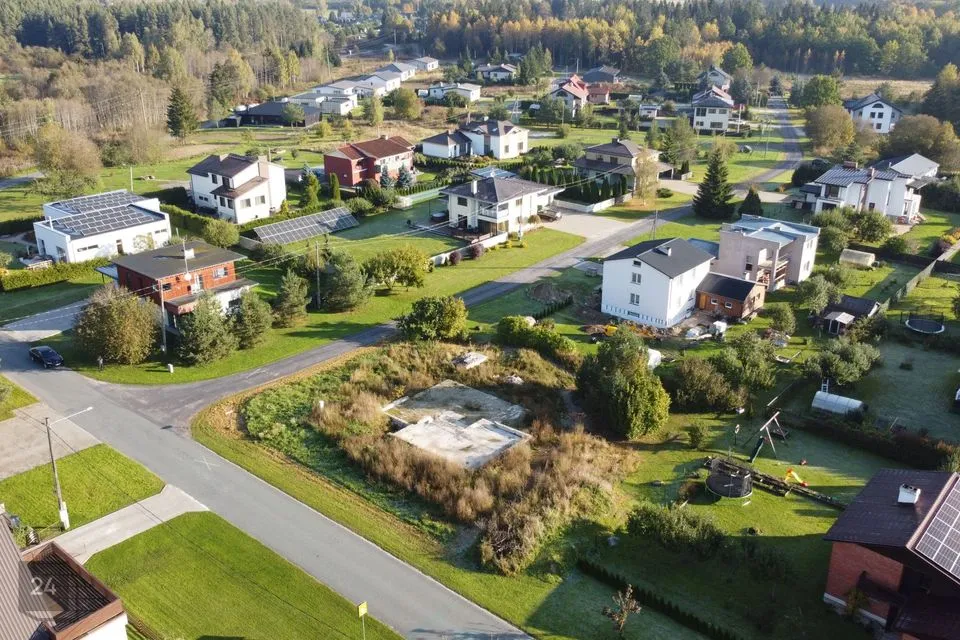 925 m² участок в Rakvere linn
