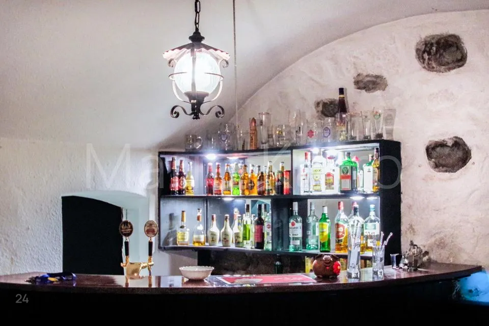 Toitlustus, 56 m² Äripind  -  Viljandi linn